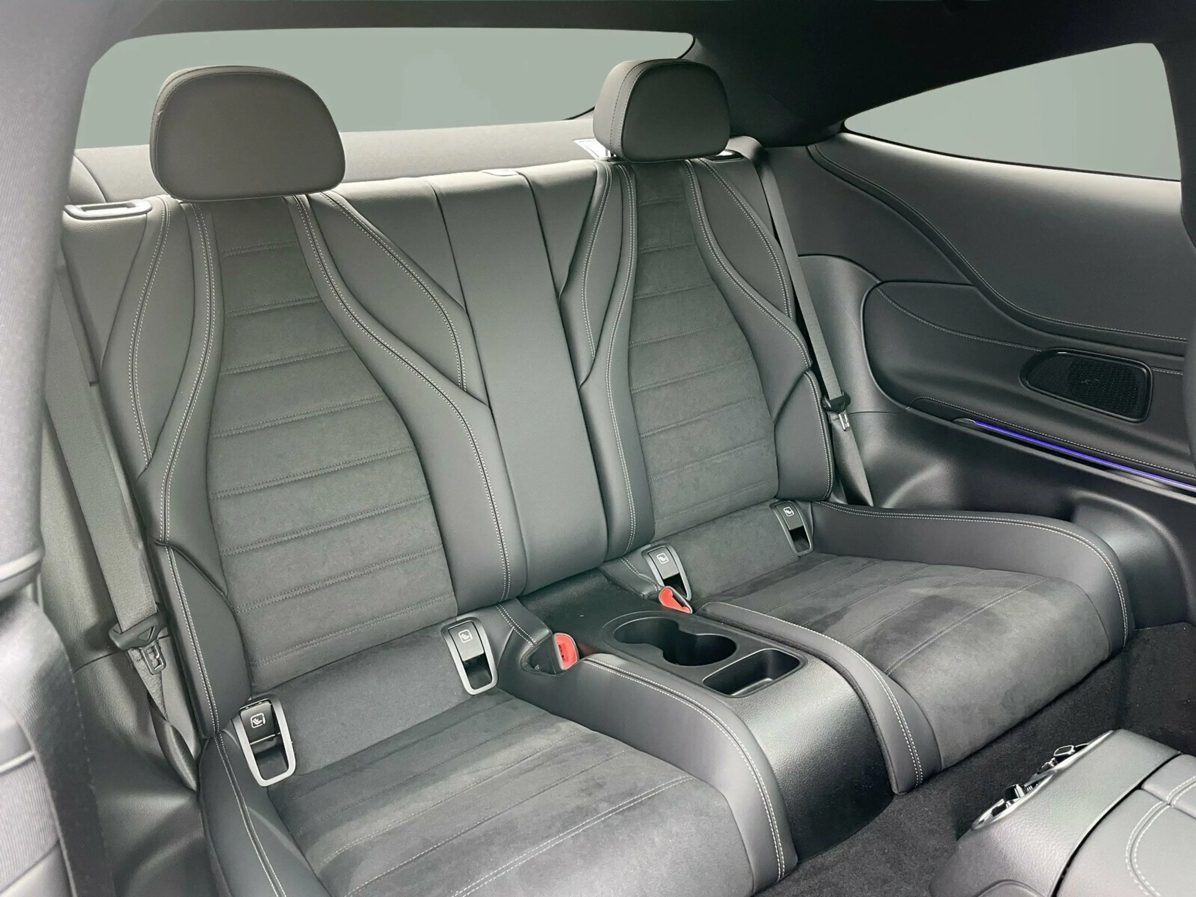 Mercedes-Benz CLE 200 CLE 200 AMG+VORR.-DISTRO+PANO+KAMERA+MEMO+LENKHZ — photo 13