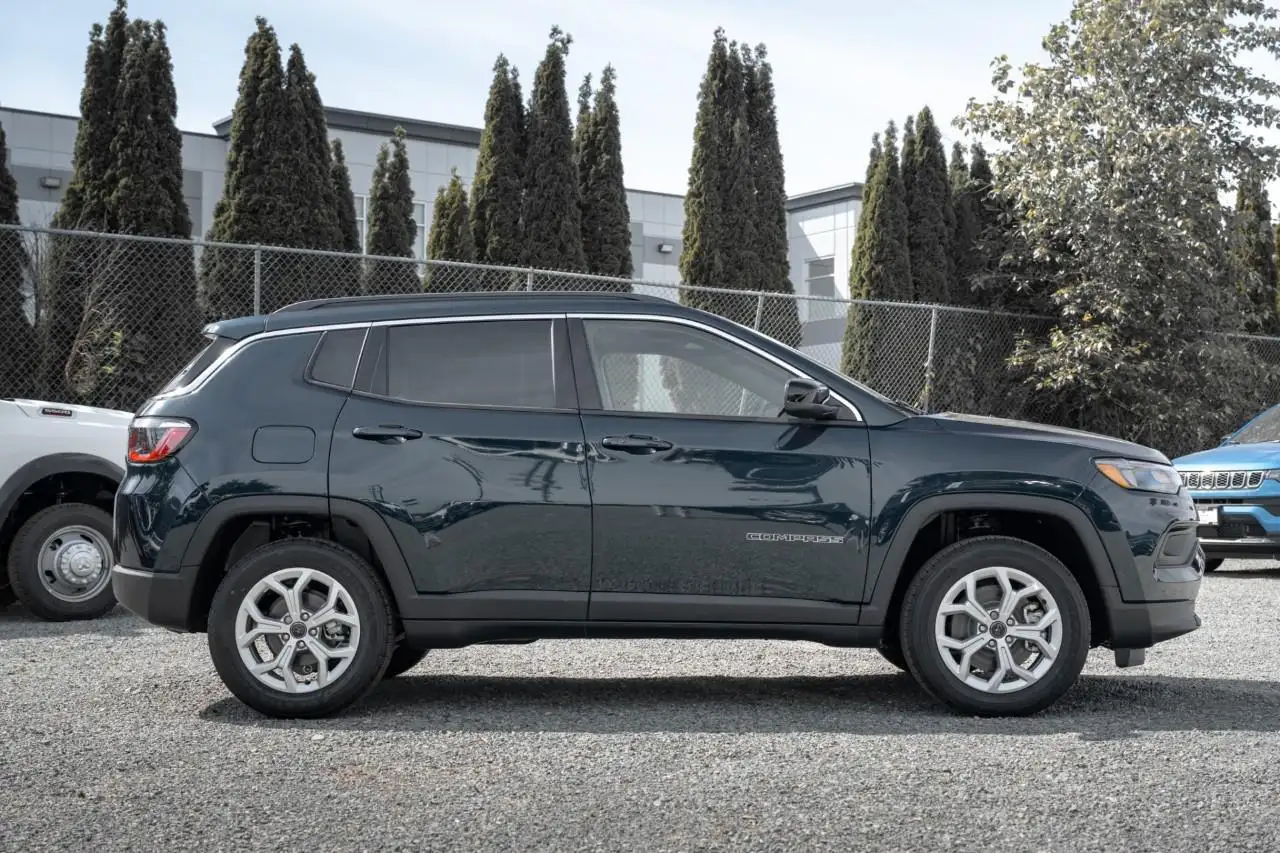 Jeep Compass снимка Jeep Compass
