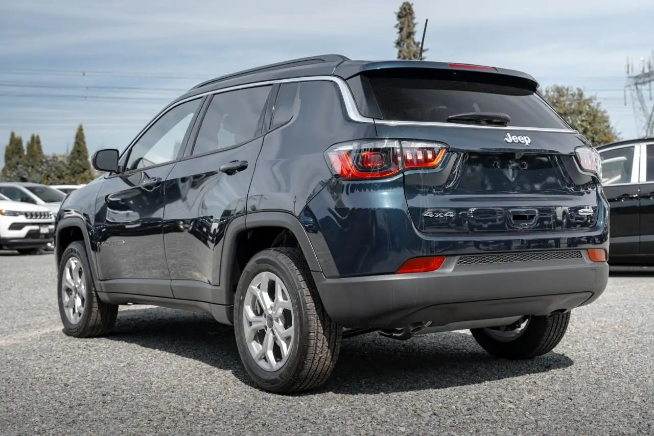 Jeep Compass снимка Jeep Compass