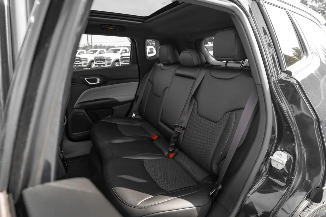 Jeep Compass снимка Jeep Compass