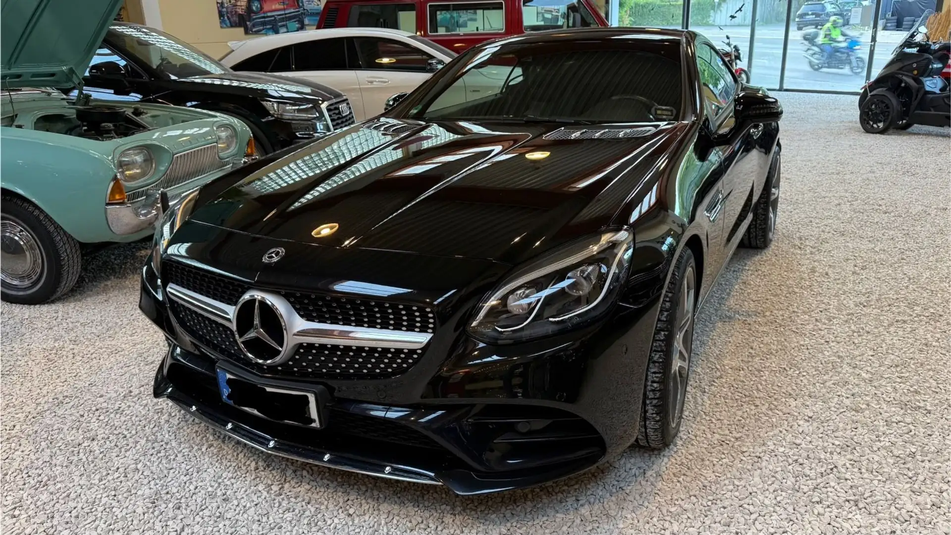 Mercedes-Benz SLC 200 SLC -Klasse Roadster SLC 200 Czarny - 1