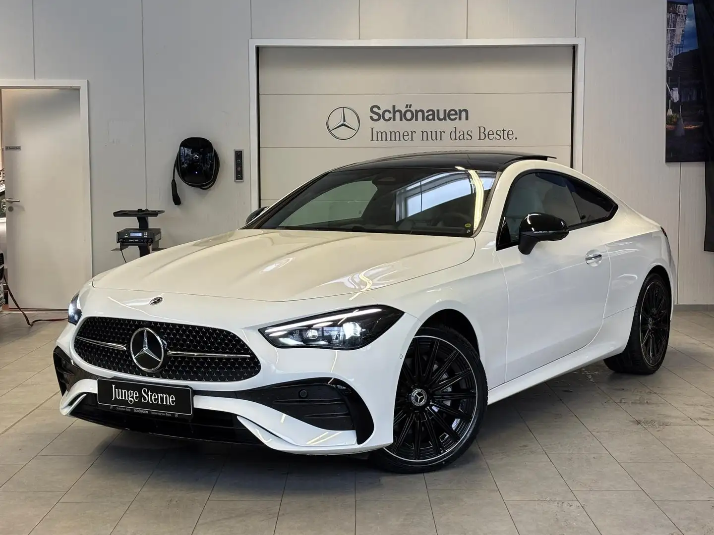 Mercedes-Benz CLE 200 Coupé AMG PREMIUM PLUS+NIGHT+20"+BURMEST Weiß - 1
