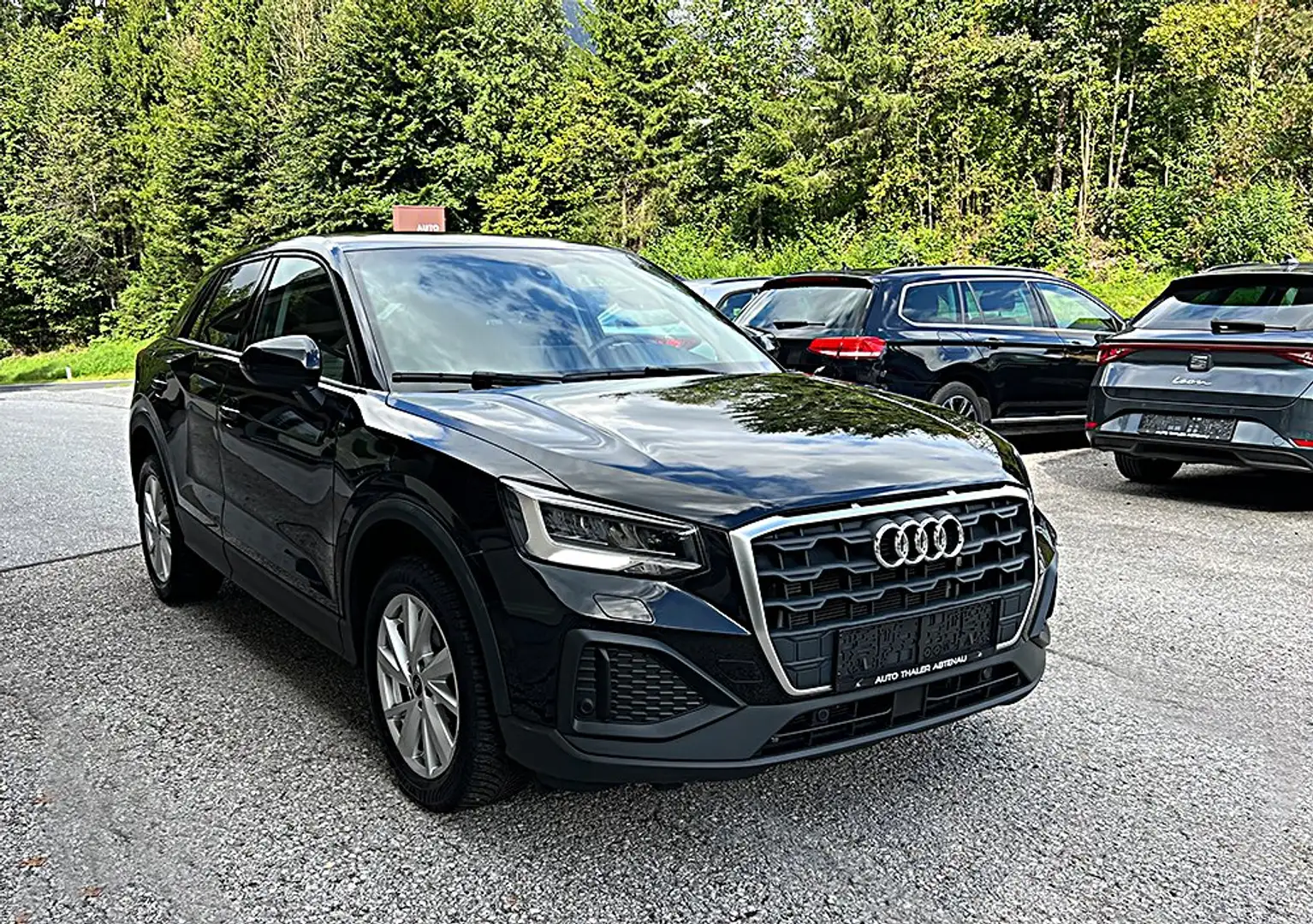 Audi Q2 35 TFSI basis Schwarz - 2