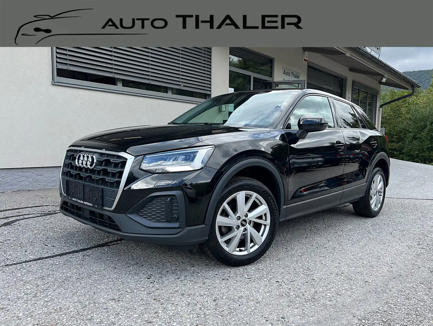 Audi Q2 35 TFSI basis Schwarz - 1