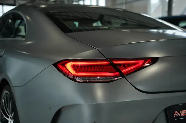 Mercedes-Benz 450 view 15
