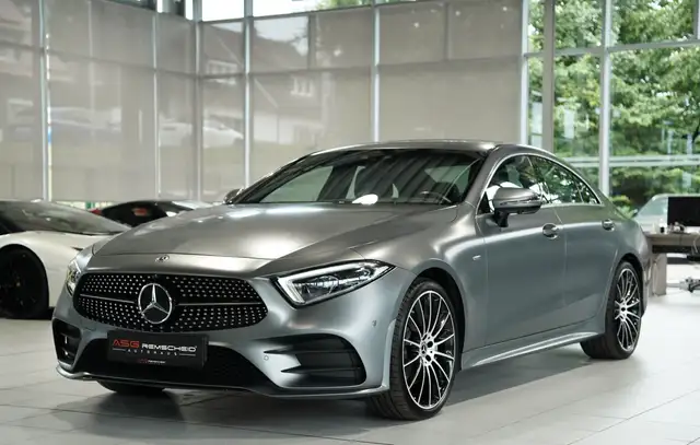 Mercedes-Benz 450 view 4