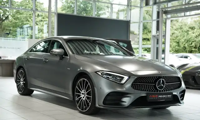 Mercedes-Benz 450 view 5