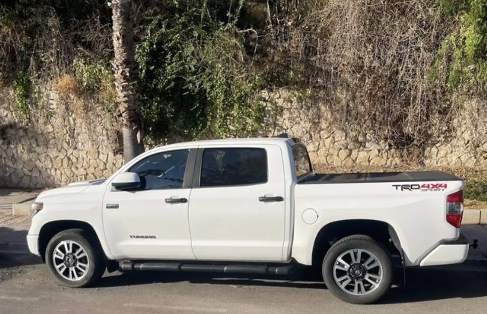 Toyota Tundra TRD Sport 4x4 2020 – Low km – Excellent Condit - 2