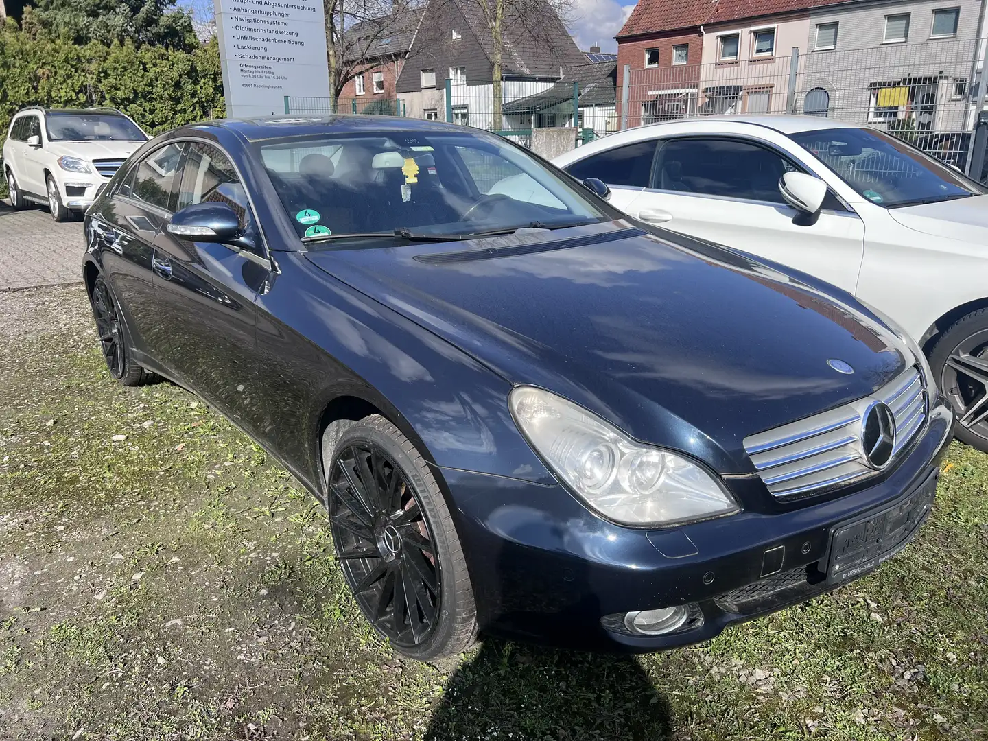 Mercedes-Benz CLS 320 CLS 320 CDI*Aut.*Leder*Navi*Xenon*Tempomat* Schwarz - 2