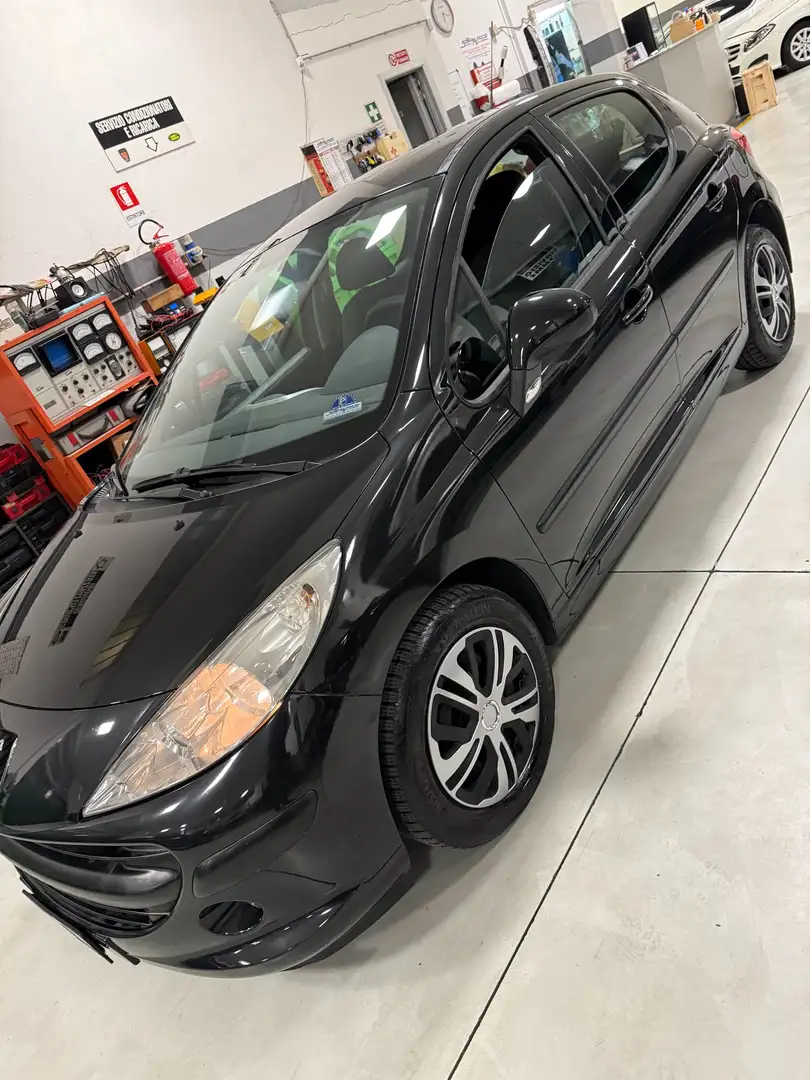 Peugeot 207 207 5p 1.4 hdi One-Line - NEOPATENTATI Nero - 2