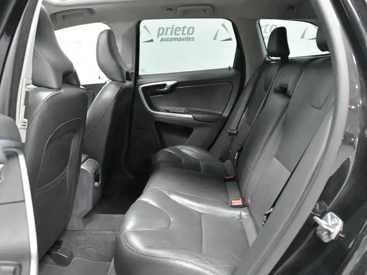Volvo XC60 D3 Momentum 2016, foto 26