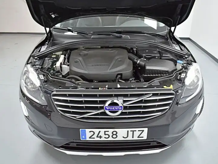Volvo XC60 D3 Momentum 2016, foto 40