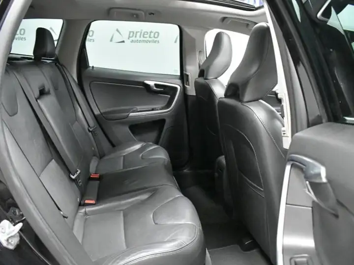 Volvo XC60 D3 Momentum 2016, foto 37