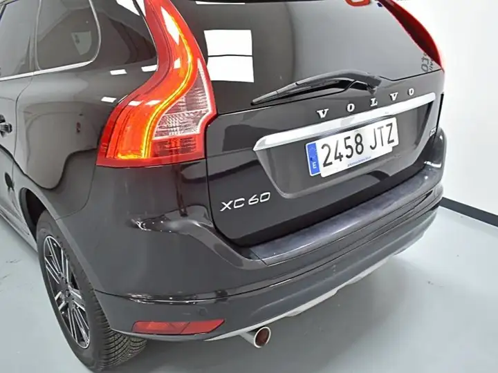 Volvo XC60 D3 Momentum 2016, foto 5