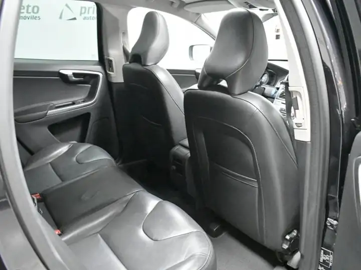 Volvo XC60 D3 Momentum 2016, foto 36