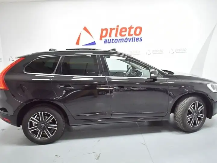 Volvo XC60 D3 Momentum 2016, foto 32