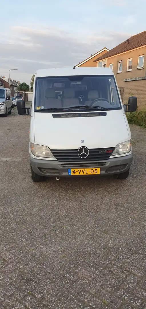 Mercedes-Benz 208 208 2.2 300 Alb - 1