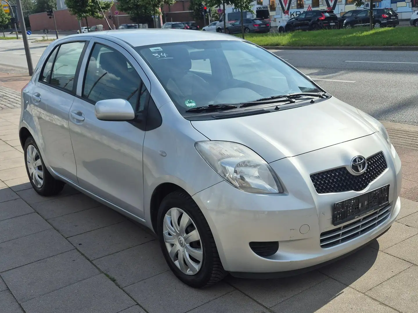 Toyota Yaris Sol*Automatik Getriebe*Nur 60000 KM* Grau - 1