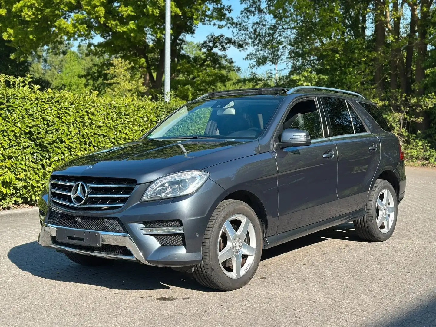 Mercedes-Benz ML 350 CDI BlueTec Leder*Panorama*360-Grad* Gri - 1