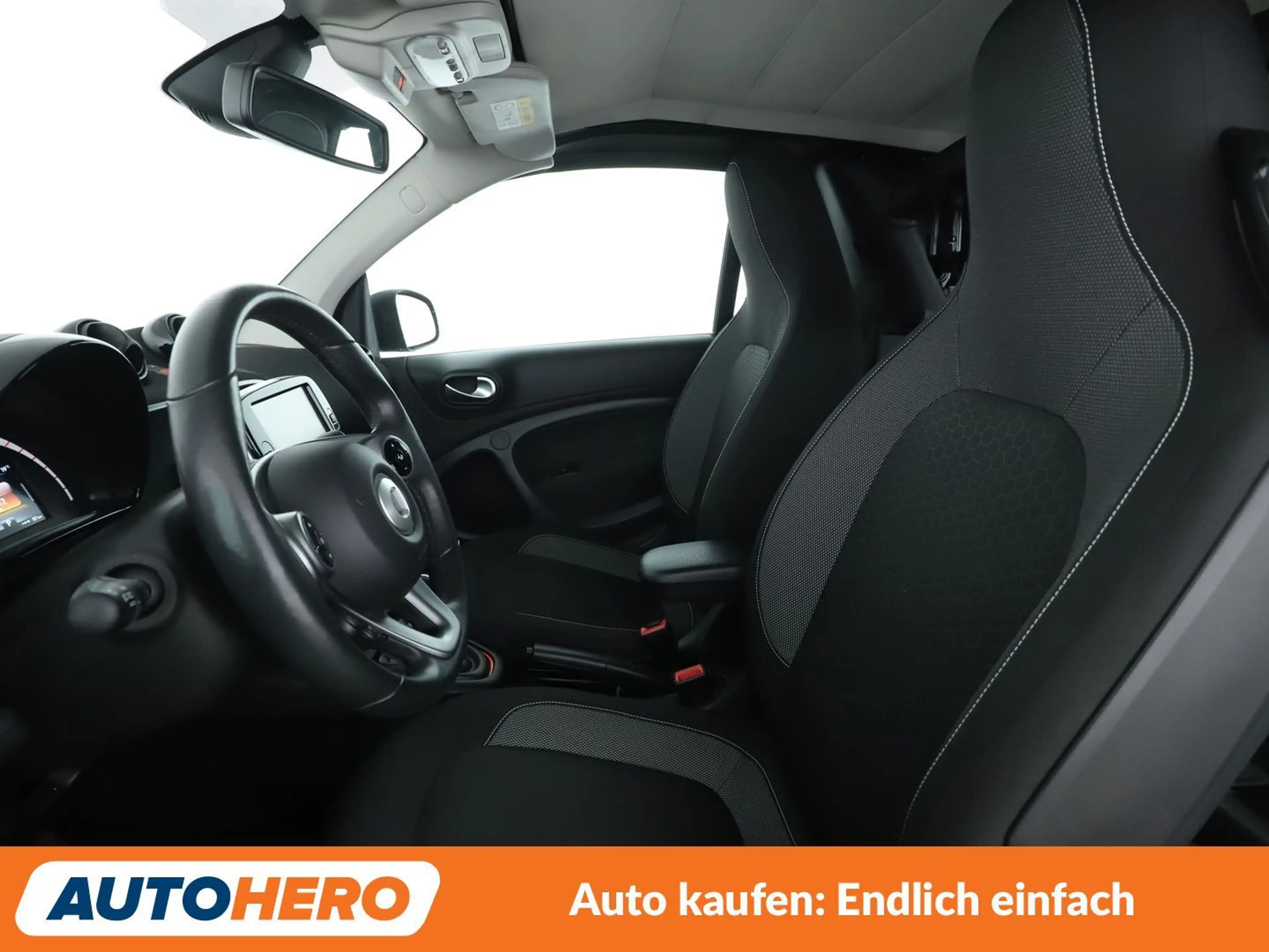 smart forTwo electric drive 60 kW passion *LED*TEMPO*PDC*SHZ* — photo 14