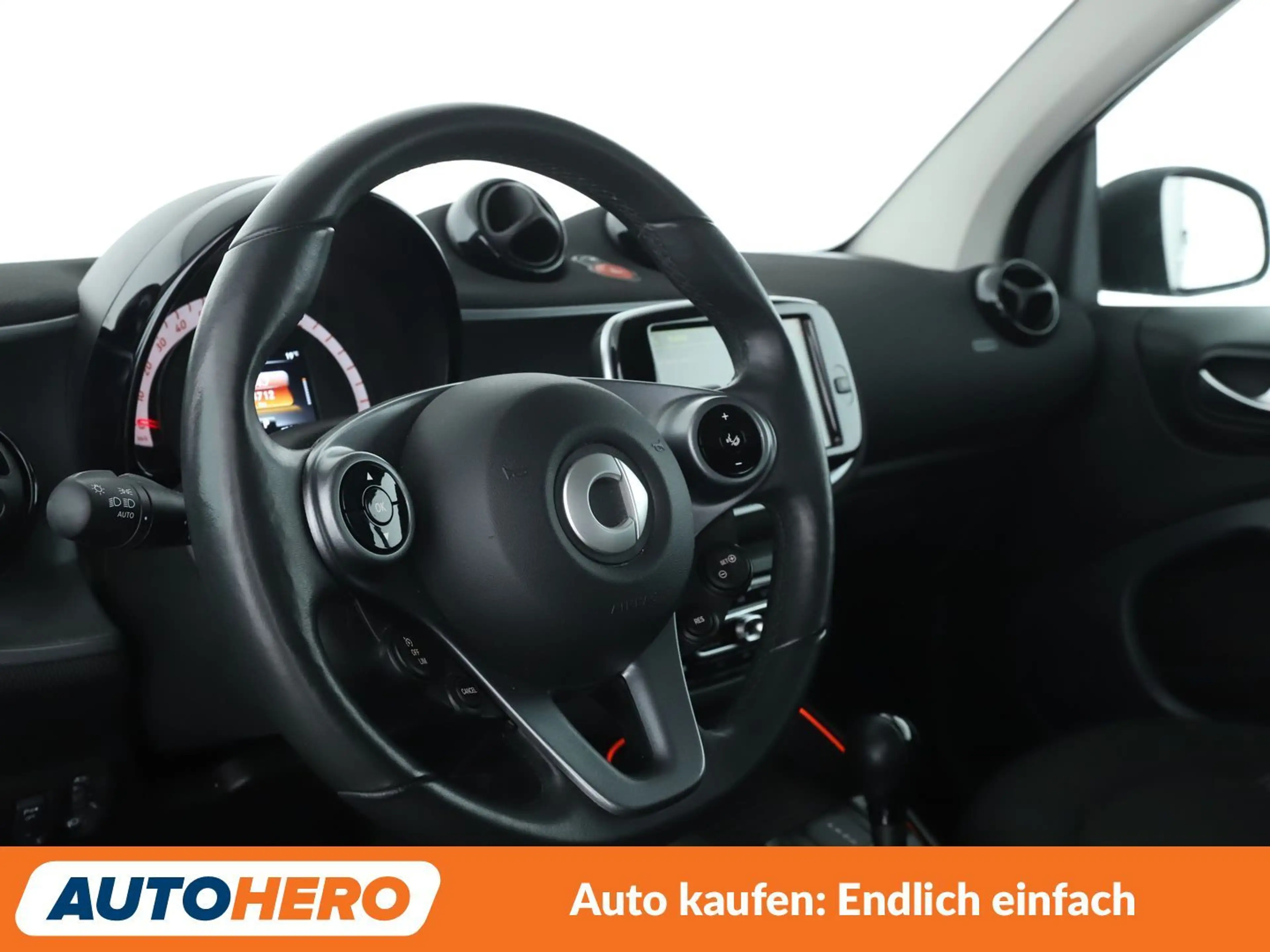 smart forTwo electric drive 60 kW passion *LED*TEMPO*PDC*SHZ* — photo 10