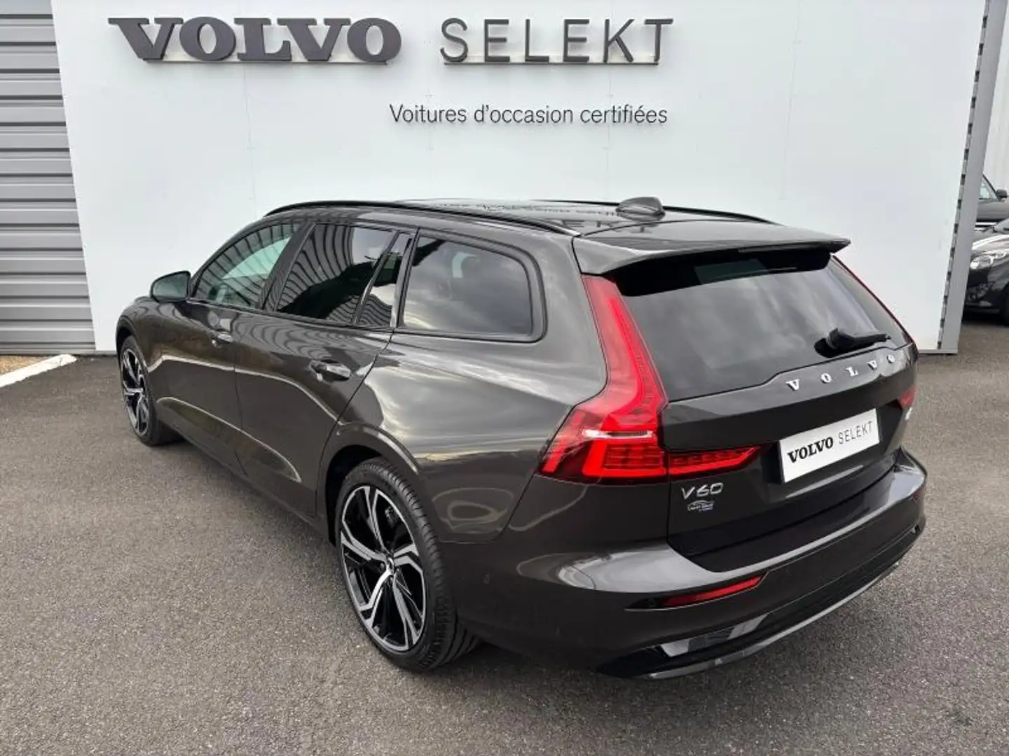 Volvo V60 B4 197ch Ultra Style Dark DCT 7 Gris - 2