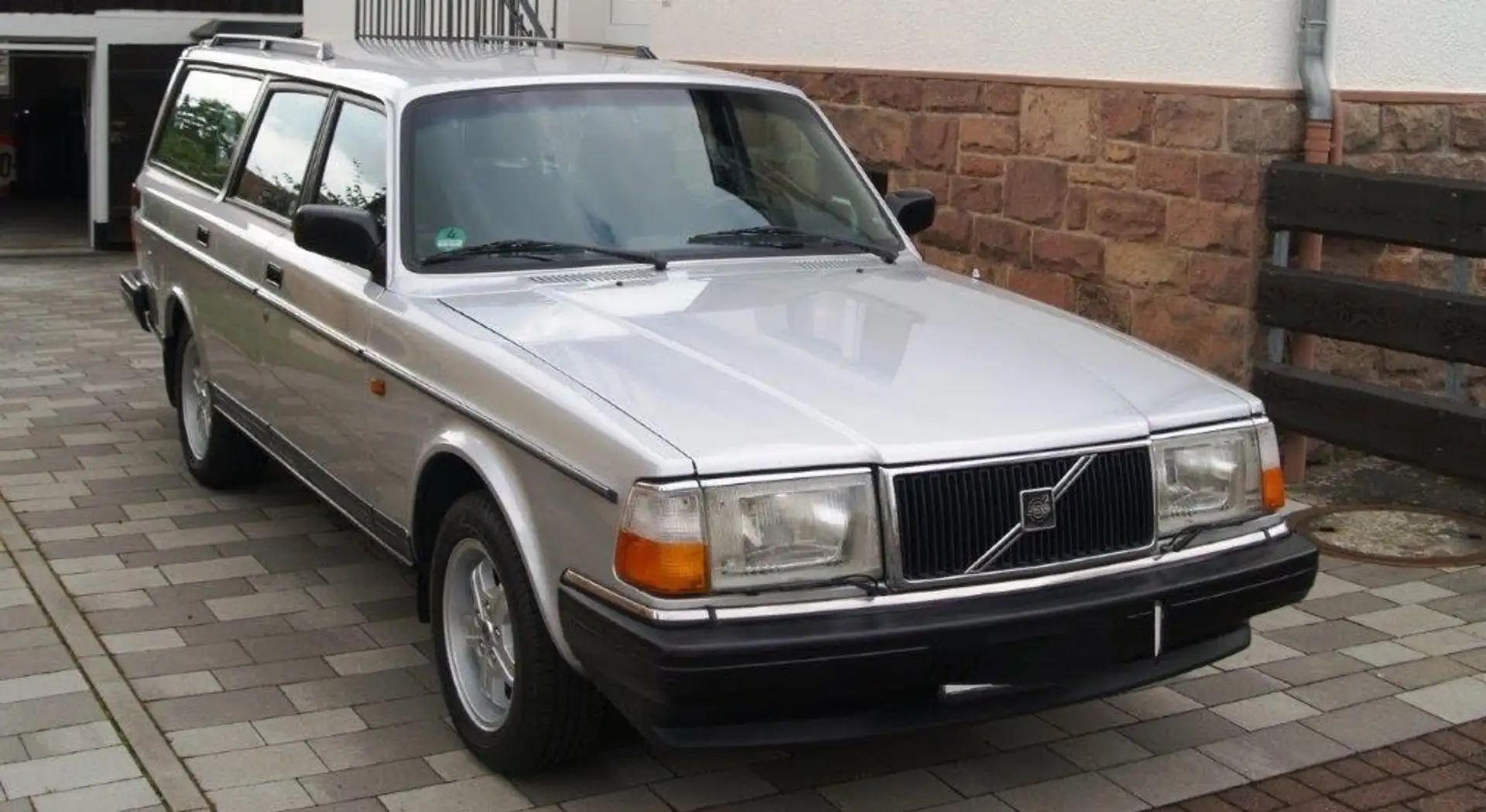 Volvo 245 Family Edition Argento - 2