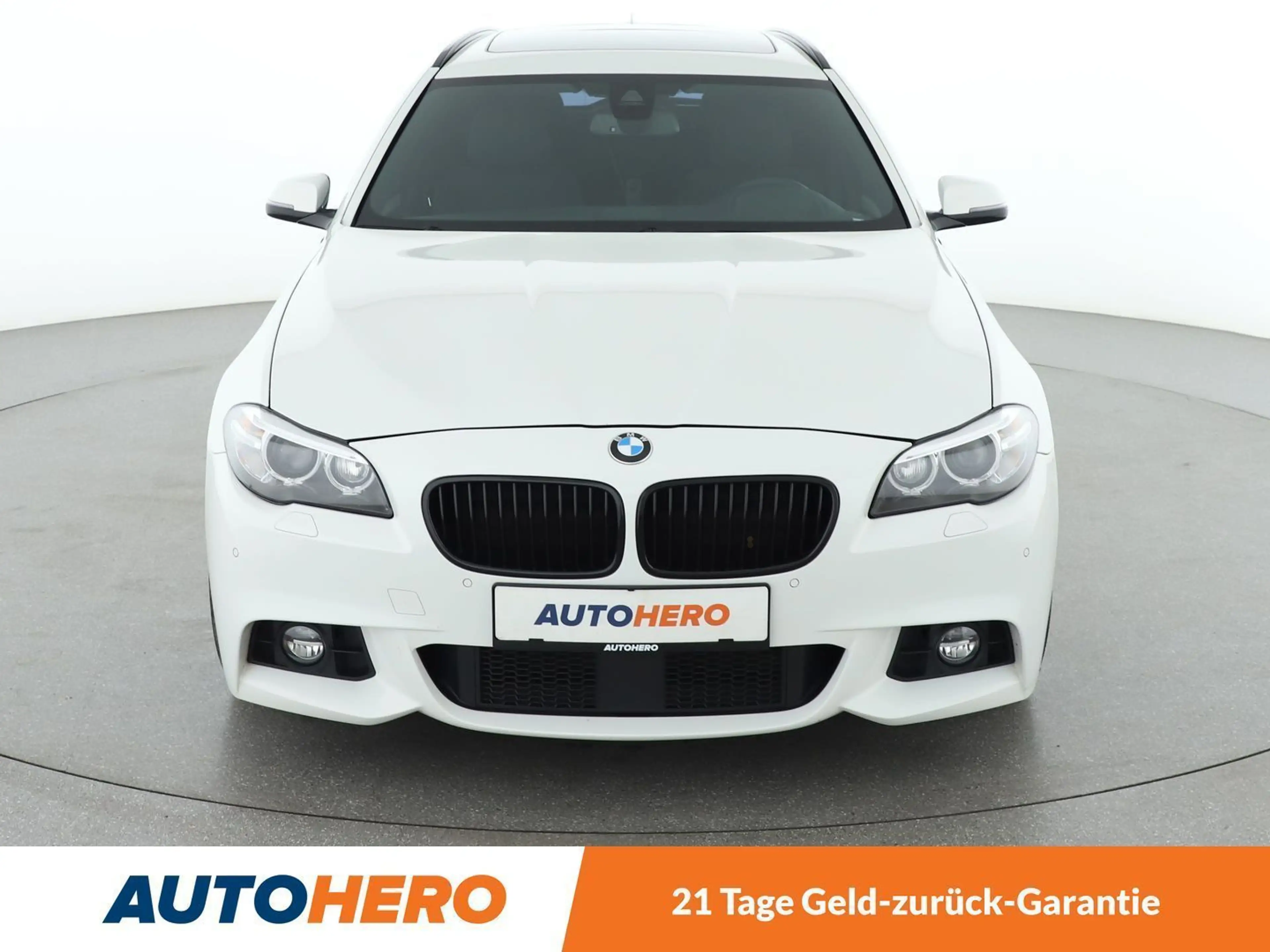 BMW 525 525d M Sport Aut.*NAVI*ACC*HUD*PANO*CAM*BI-XENON* — photo 9