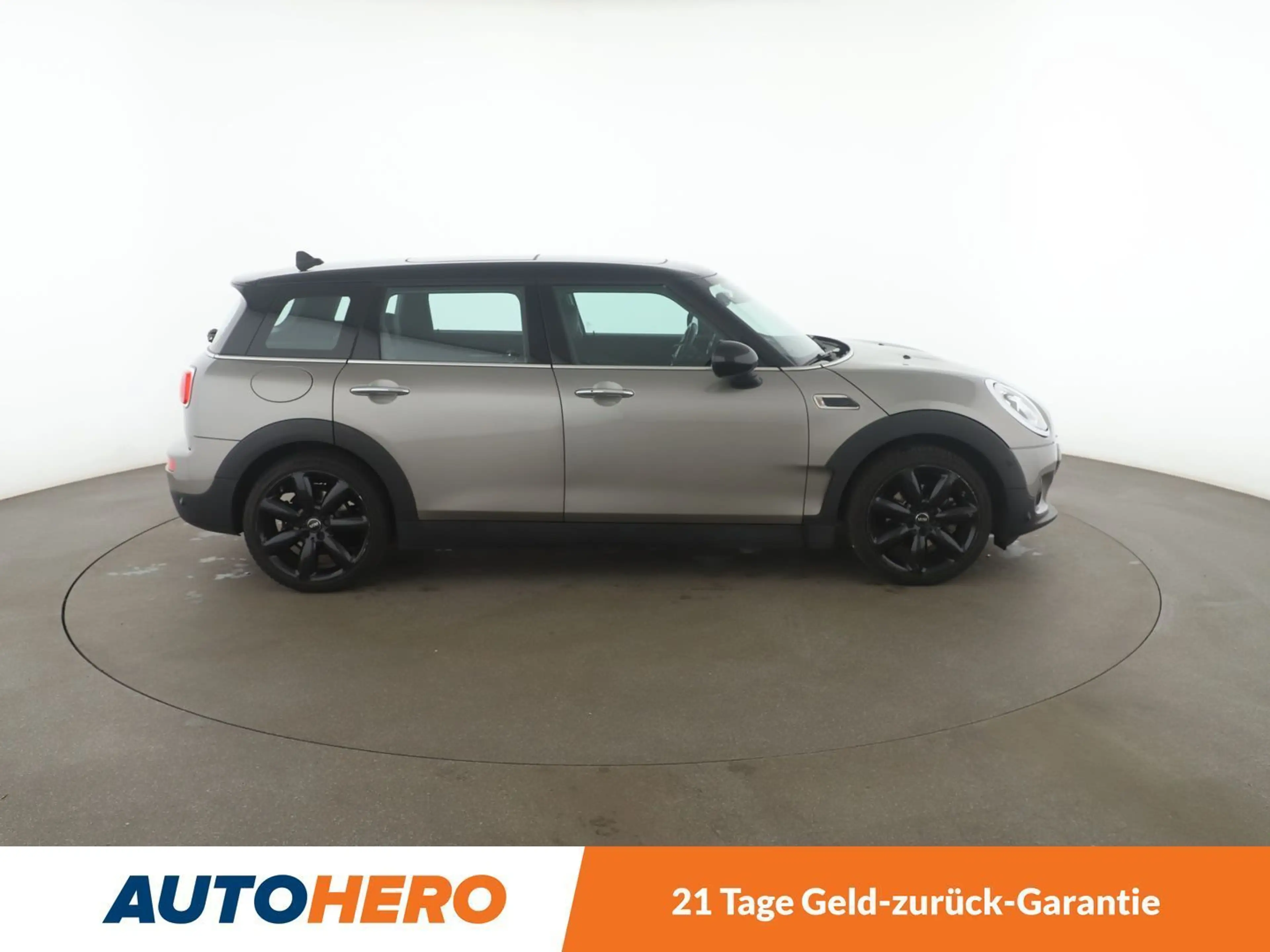 MINI Cooper Clubman Cooper Aut.*NAVI*TEMPO*PDC*SHZ*PANO*LIM* — photo 7