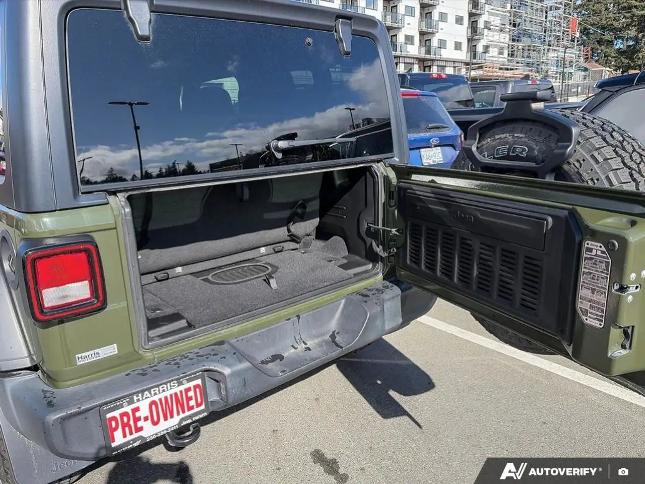 Jeep Wrangler снимка Jeep Wrangler