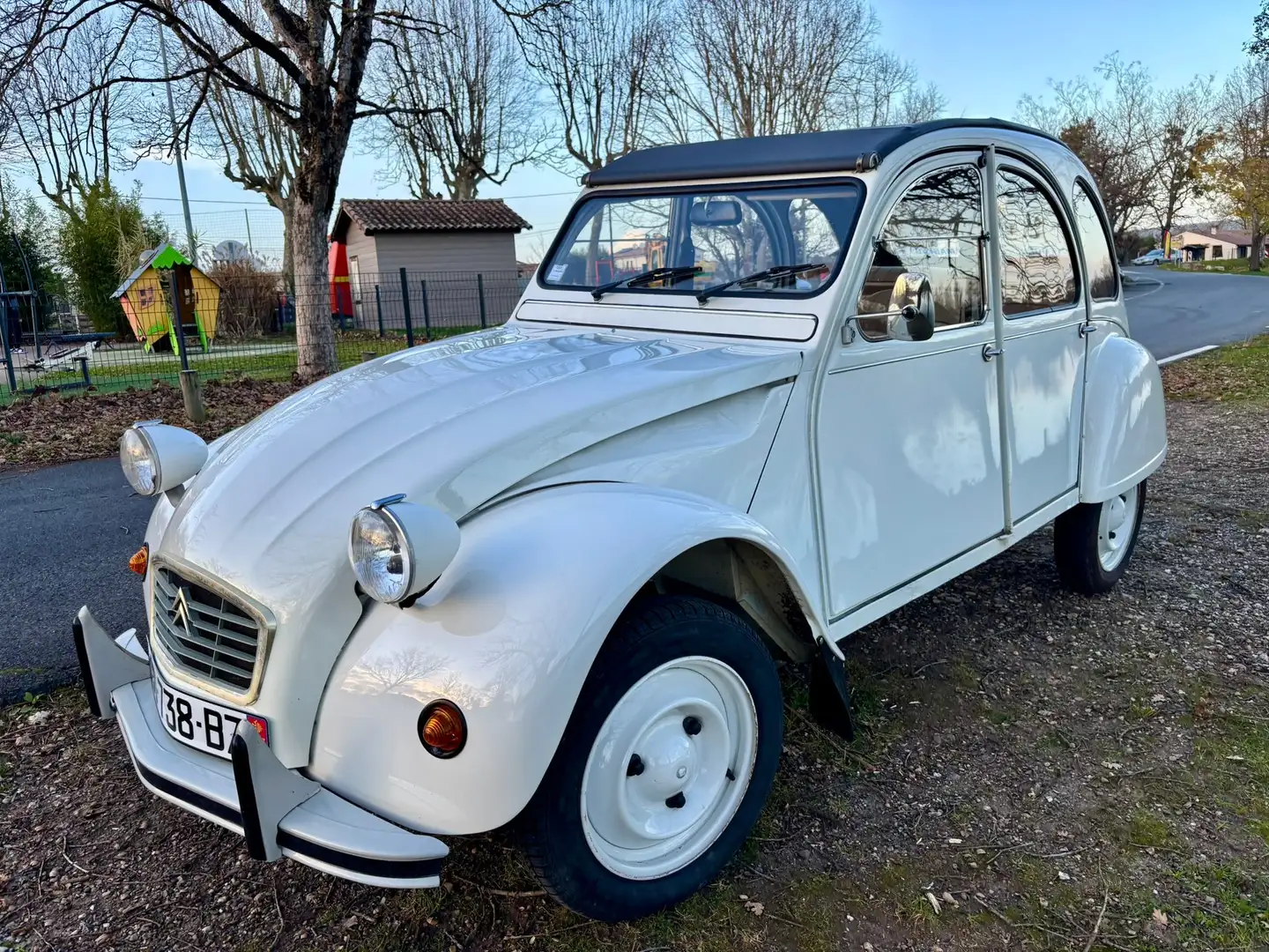 Citroen 2CV 2 CV 6 Special Blanc - 1