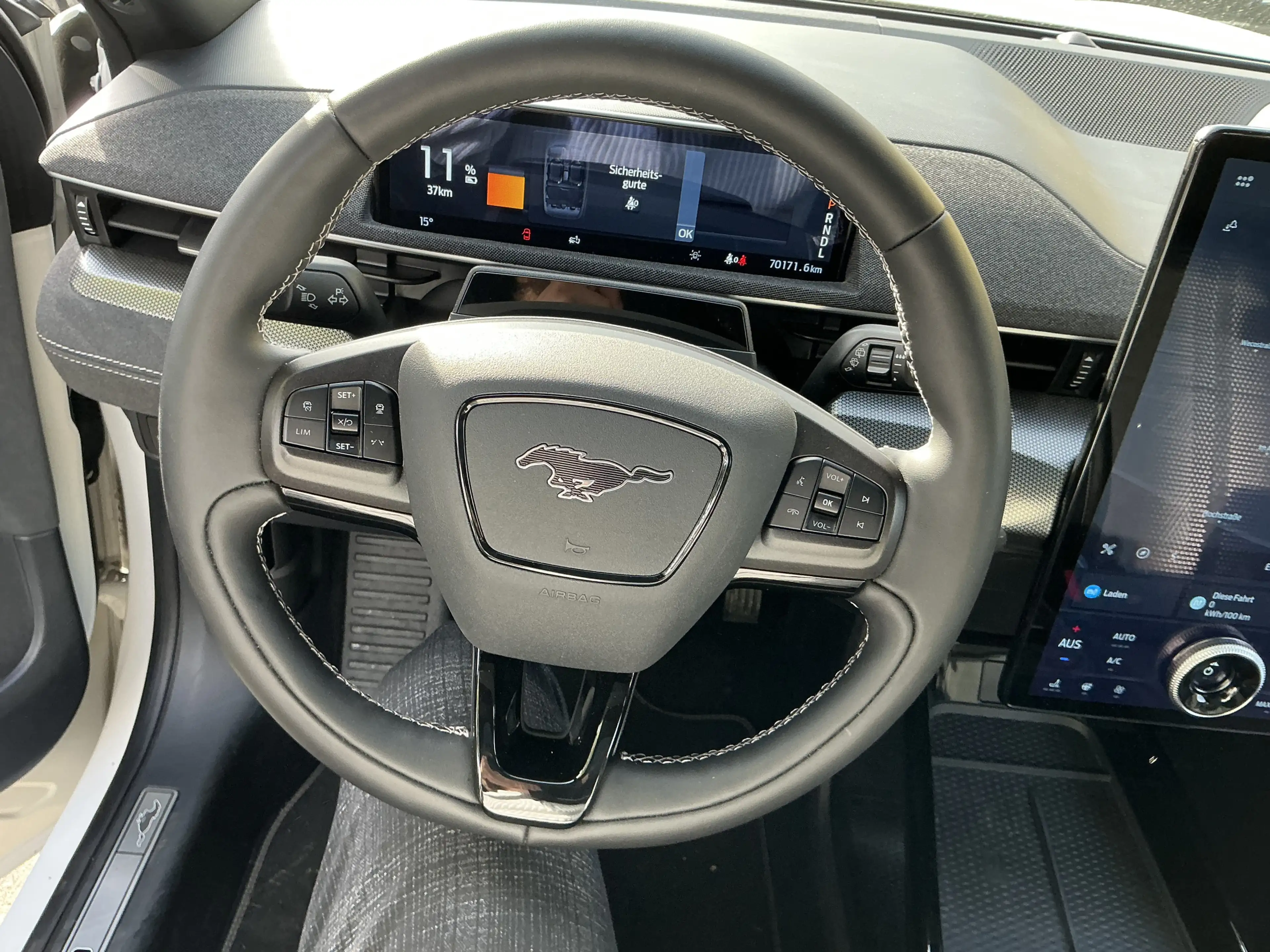 Ford Mustang Mach-E GT Leder Memory Pano 360Cam Navi ACC AWD — photo 11