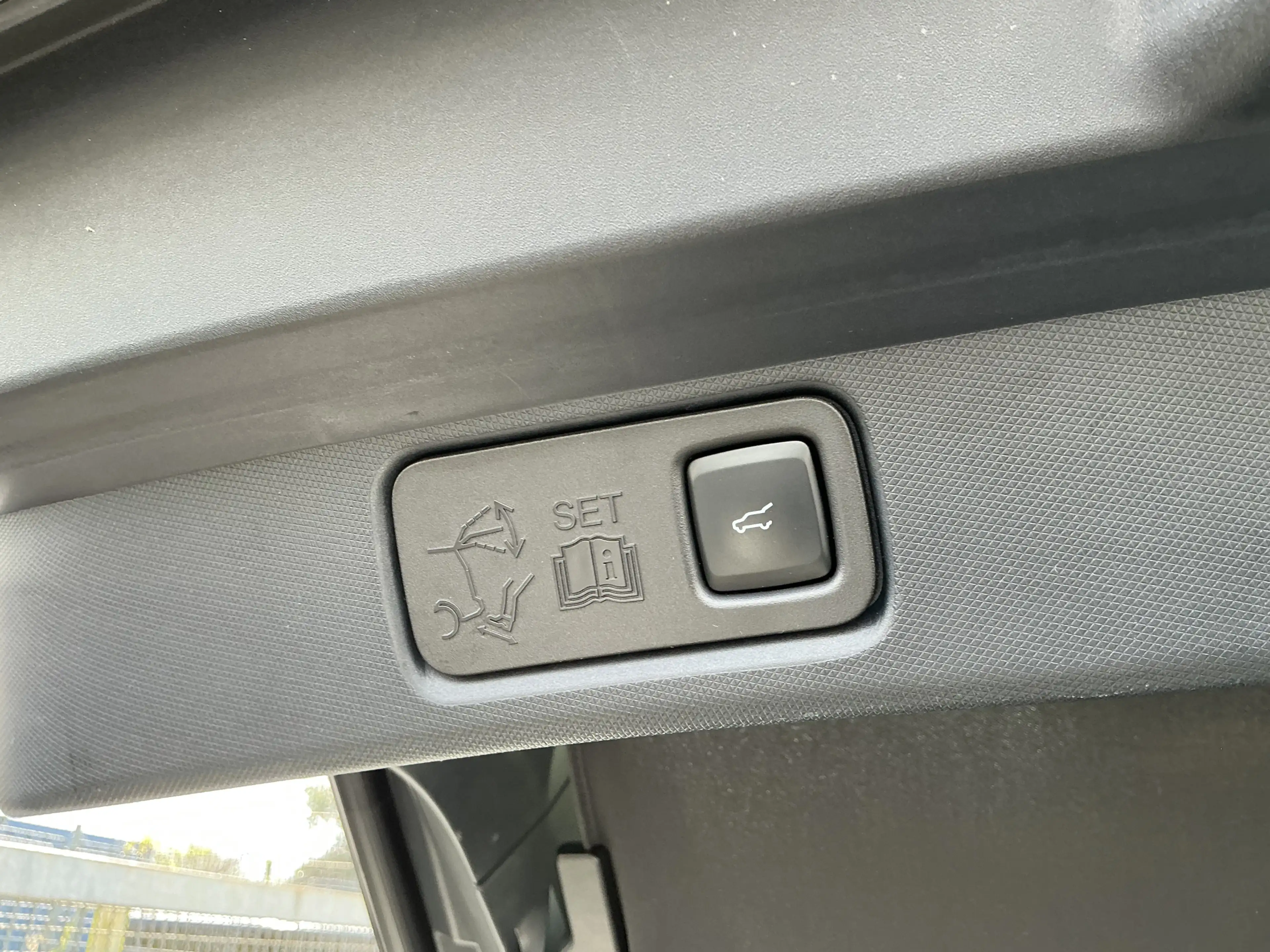 Ford Mustang Mach-E GT Leder Memory Pano 360Cam Navi ACC AWD — photo 4