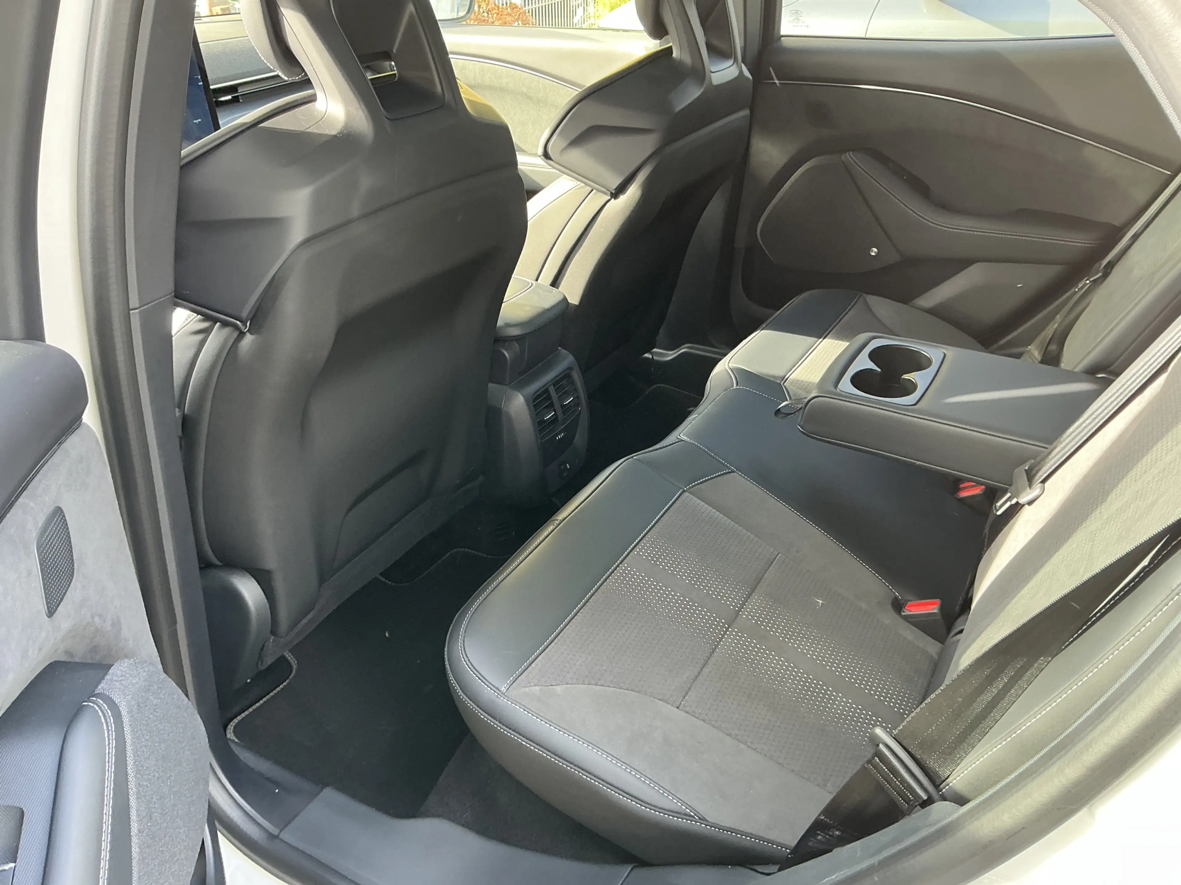 Ford Mustang Mach-E GT Leder Memory Pano 360Cam Navi ACC AWD — photo 5