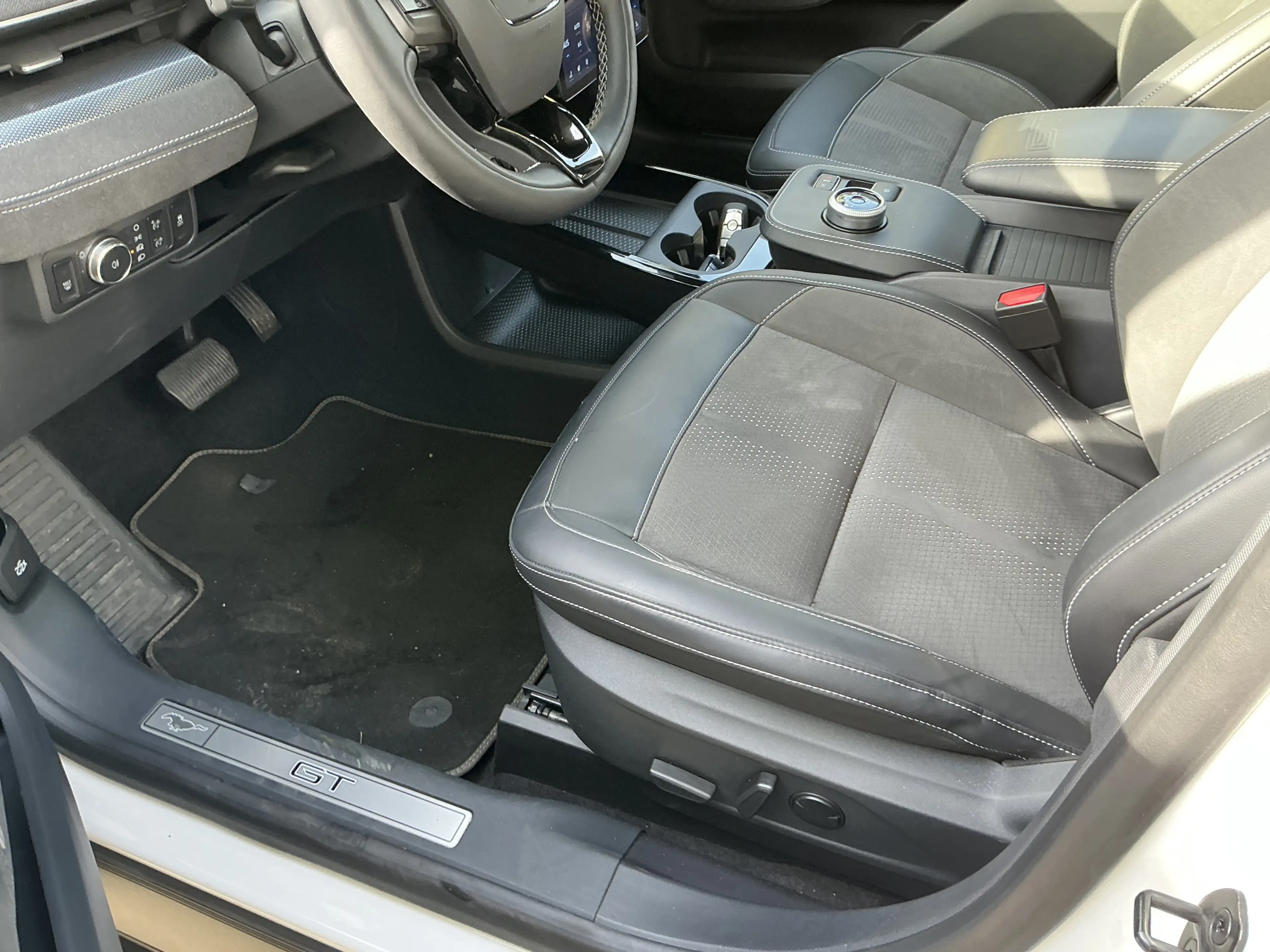 Ford Mustang Mach-E GT Leder Memory Pano 360Cam Navi ACC AWD — photo 9