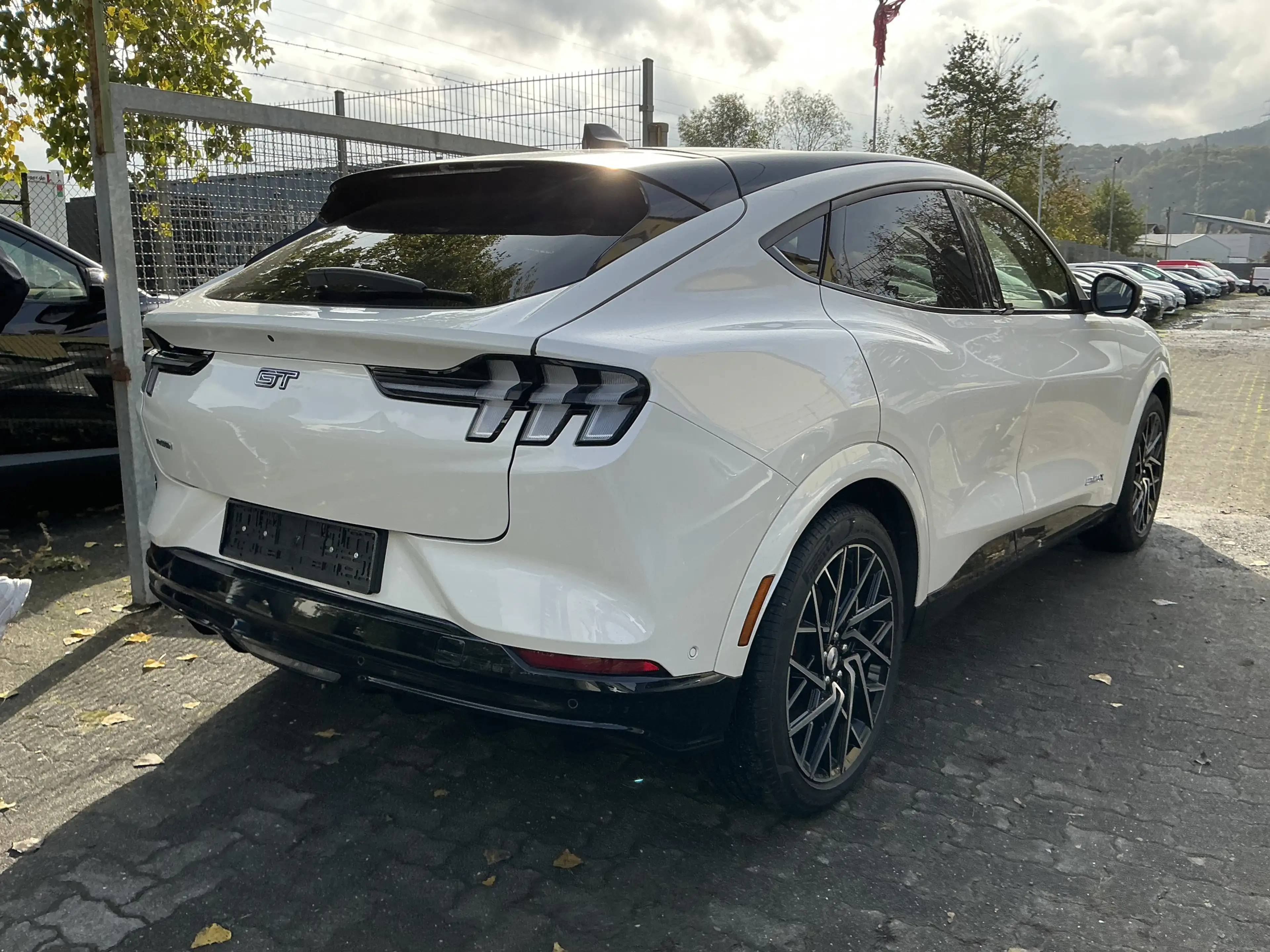 Ford Mustang Mach-E GT Leder Memory Pano 360Cam Navi ACC AWD — photo 2