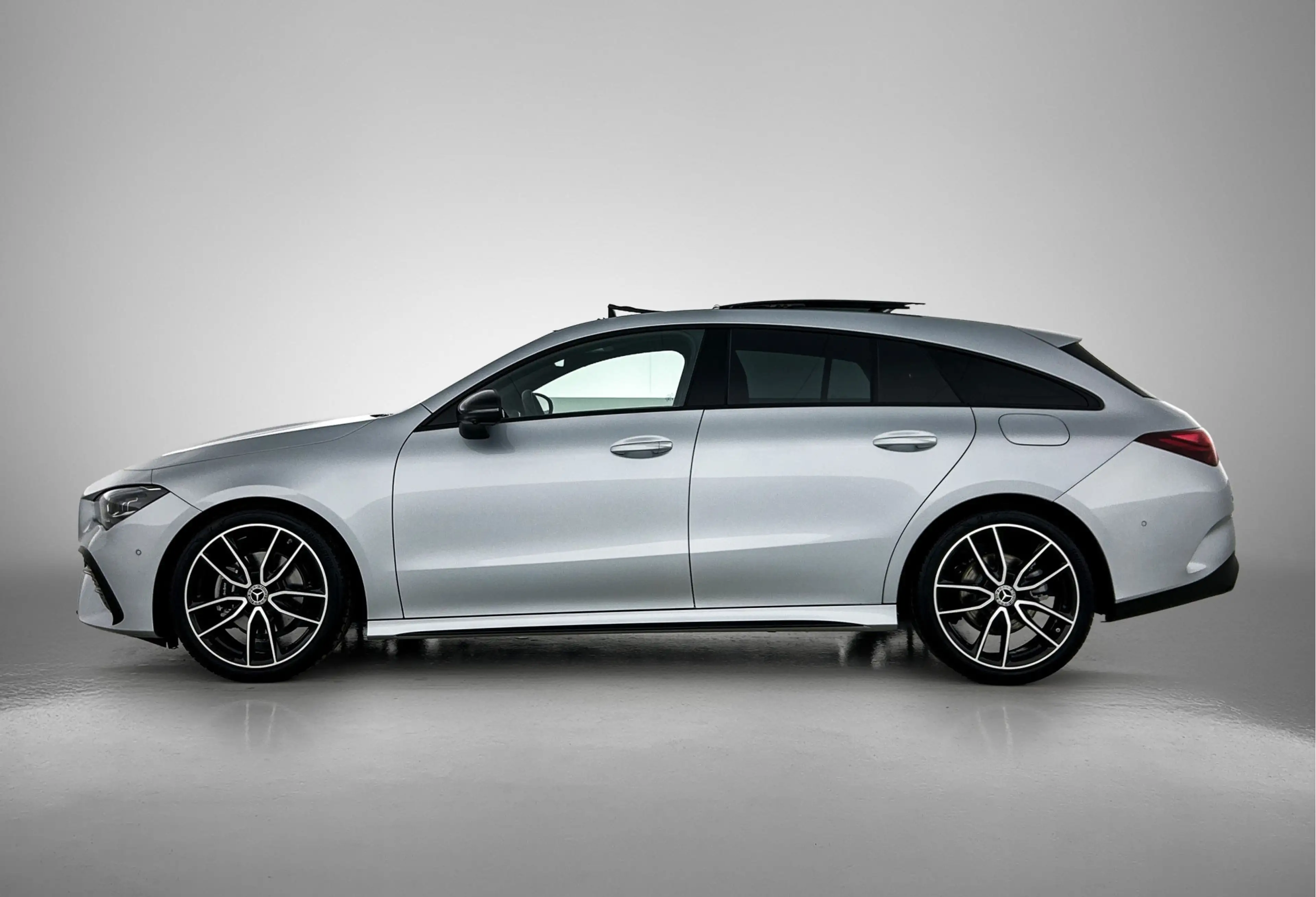 Mercedes-Benz CLA 180 Shooting Brake Business Solution AMG | AMG Line Pl — photo 3