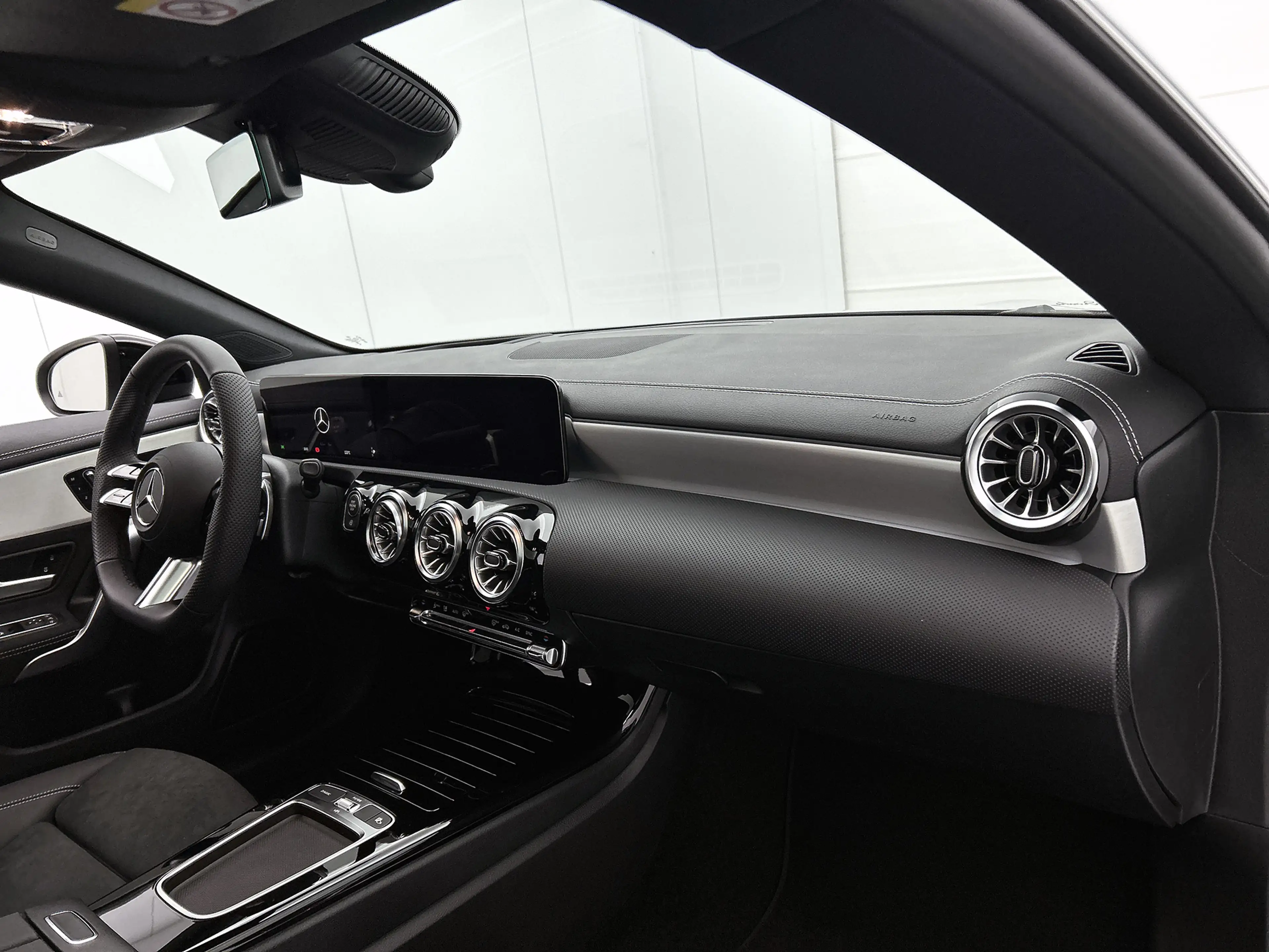 Mercedes-Benz CLA 180 Shooting Brake Business Solution AMG | AMG Line Pl — photo 7