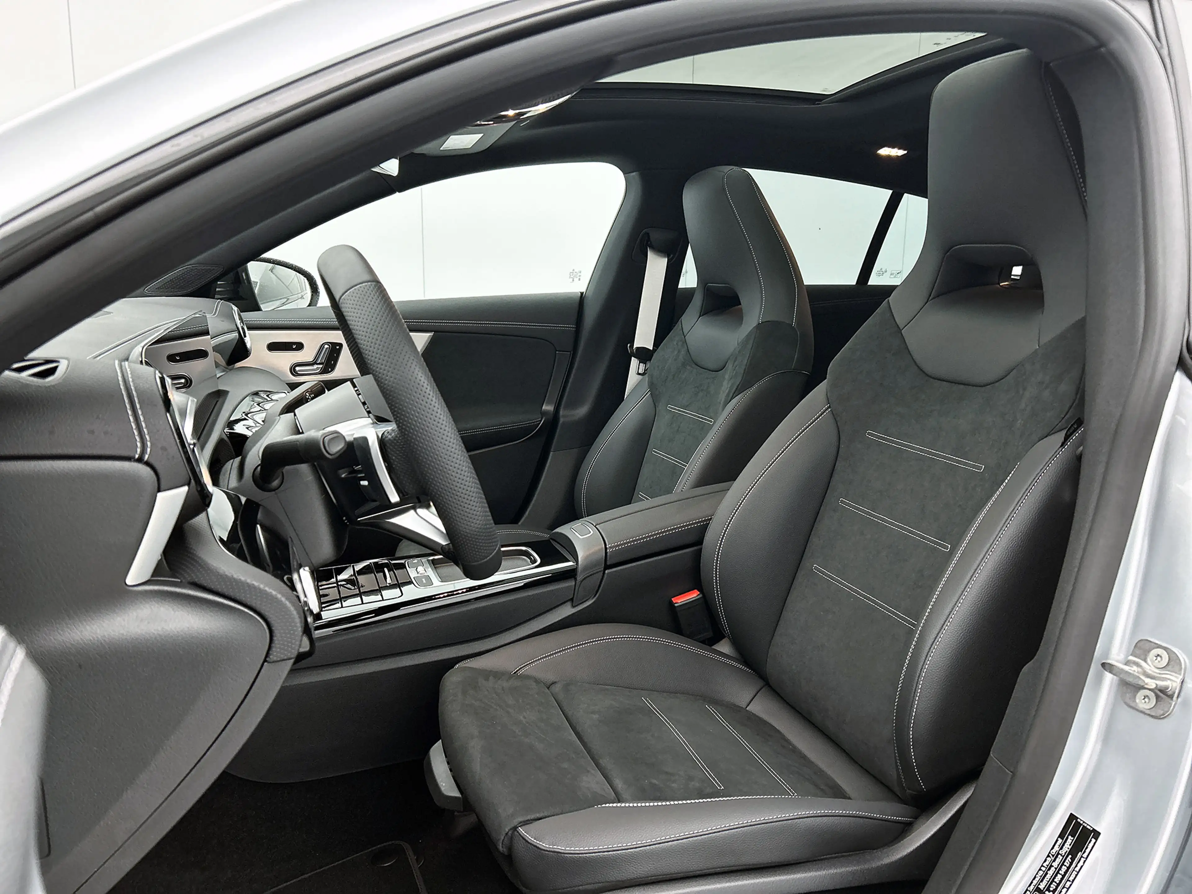 Mercedes-Benz CLA 180 Shooting Brake Business Solution AMG | AMG Line Pl — photo 5