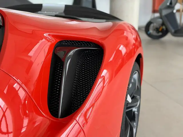 Ferrari SF90 Stradale *ASSETTO FIORANO*RACING SEATS*JBL*CARBON Ansicht 13