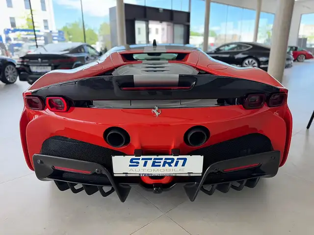 Ferrari SF90 Stradale *ASSETTO FIORANO*RACING SEATS*JBL*CARBON Ansicht 4