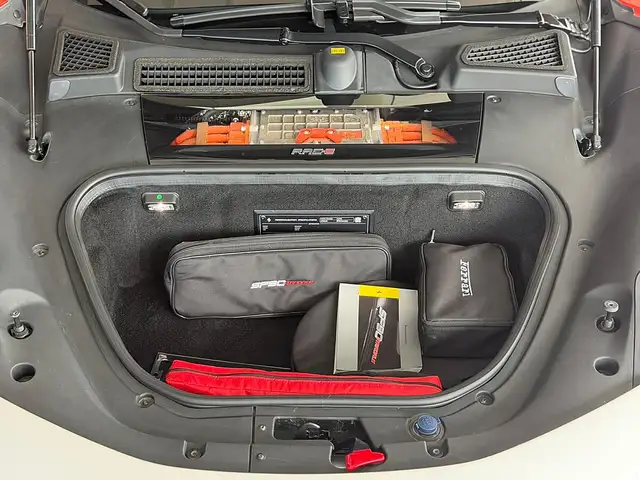 Ferrari SF90 Stradale *ASSETTO FIORANO*RACING SEATS*JBL*CARBON Ansicht 22