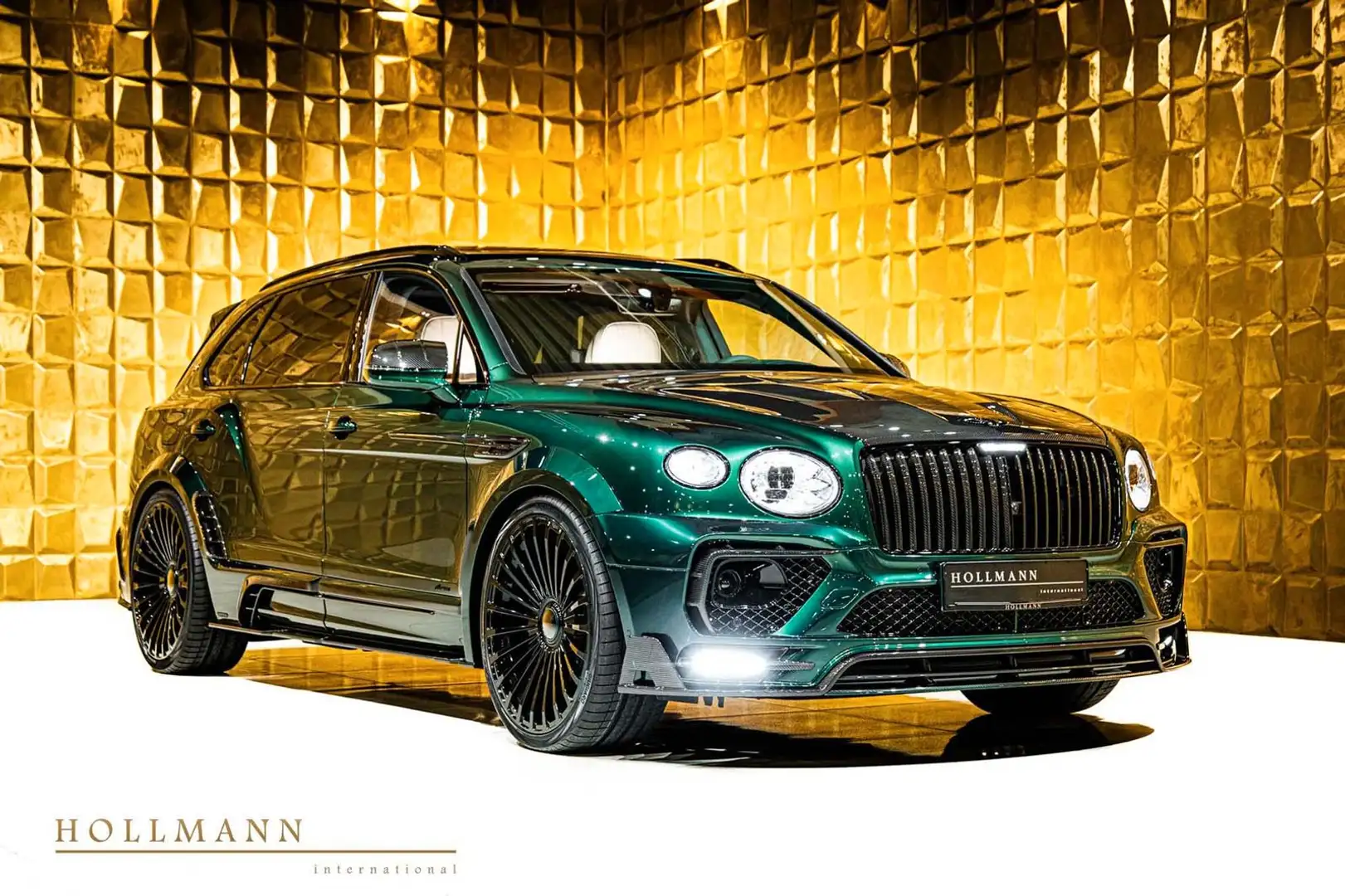 Bentley Bentayga V8 EWB  AZURE by MANSORY Zöld - 1