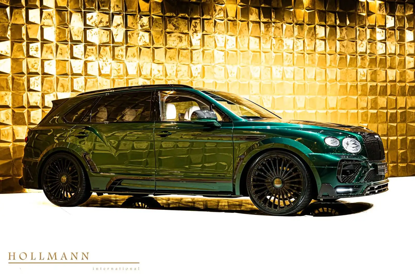 Bentley Bentayga V8 EWB  AZURE by MANSORY Zöld - 2