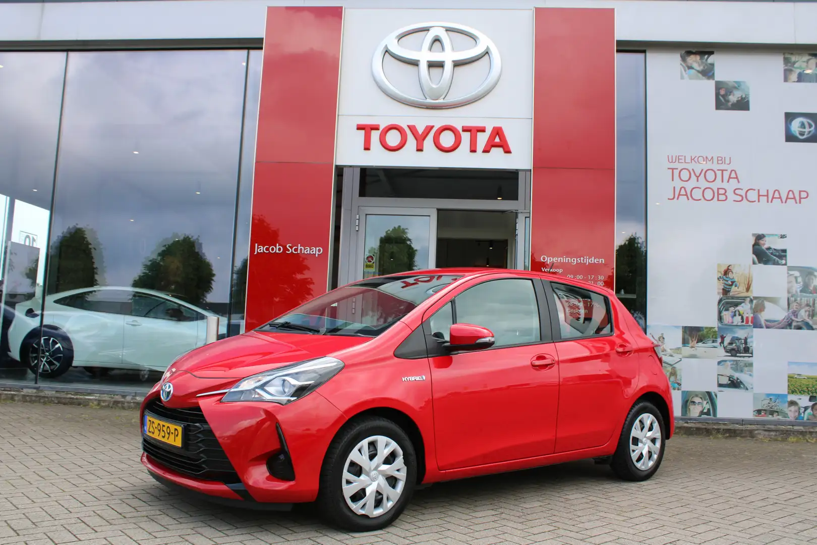 Toyota Yaris 1.5 Hybrid Active Automaat 100pk | Cruise control Rouge - 1