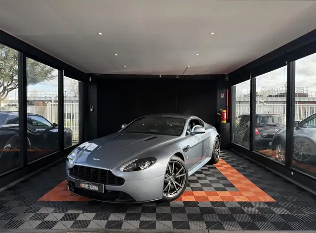 Aston Martin Vantage Vantage Coupé 4.7 V8 - N430
