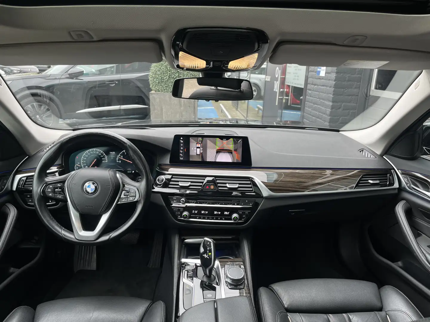 BMW 530 5-serie Touring 530i xDrive High Executive Automaa Zwart - 2