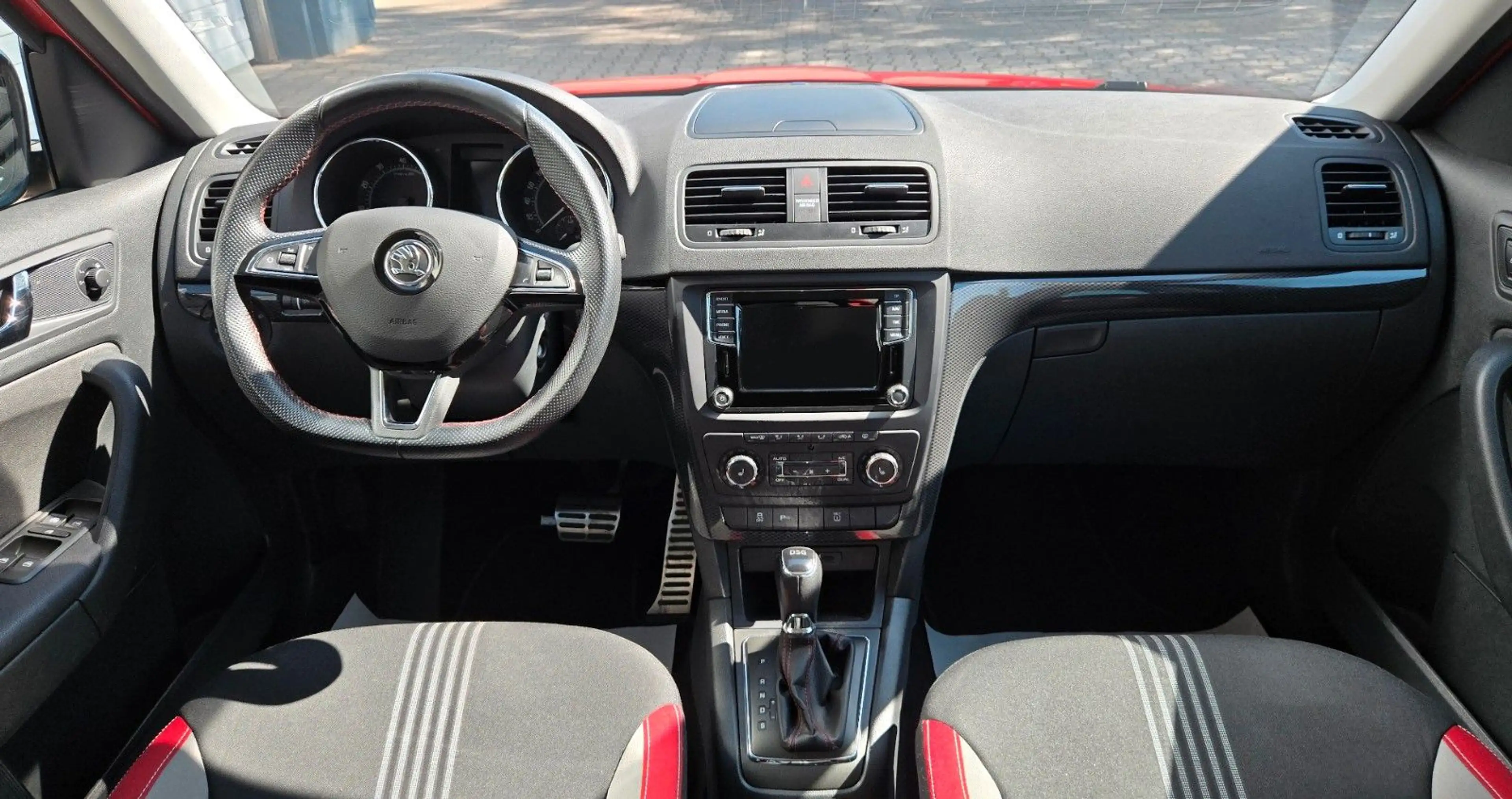Skoda Yeti 1.Hand Monte Carlo Anhängerkupplung Navi — photo 14