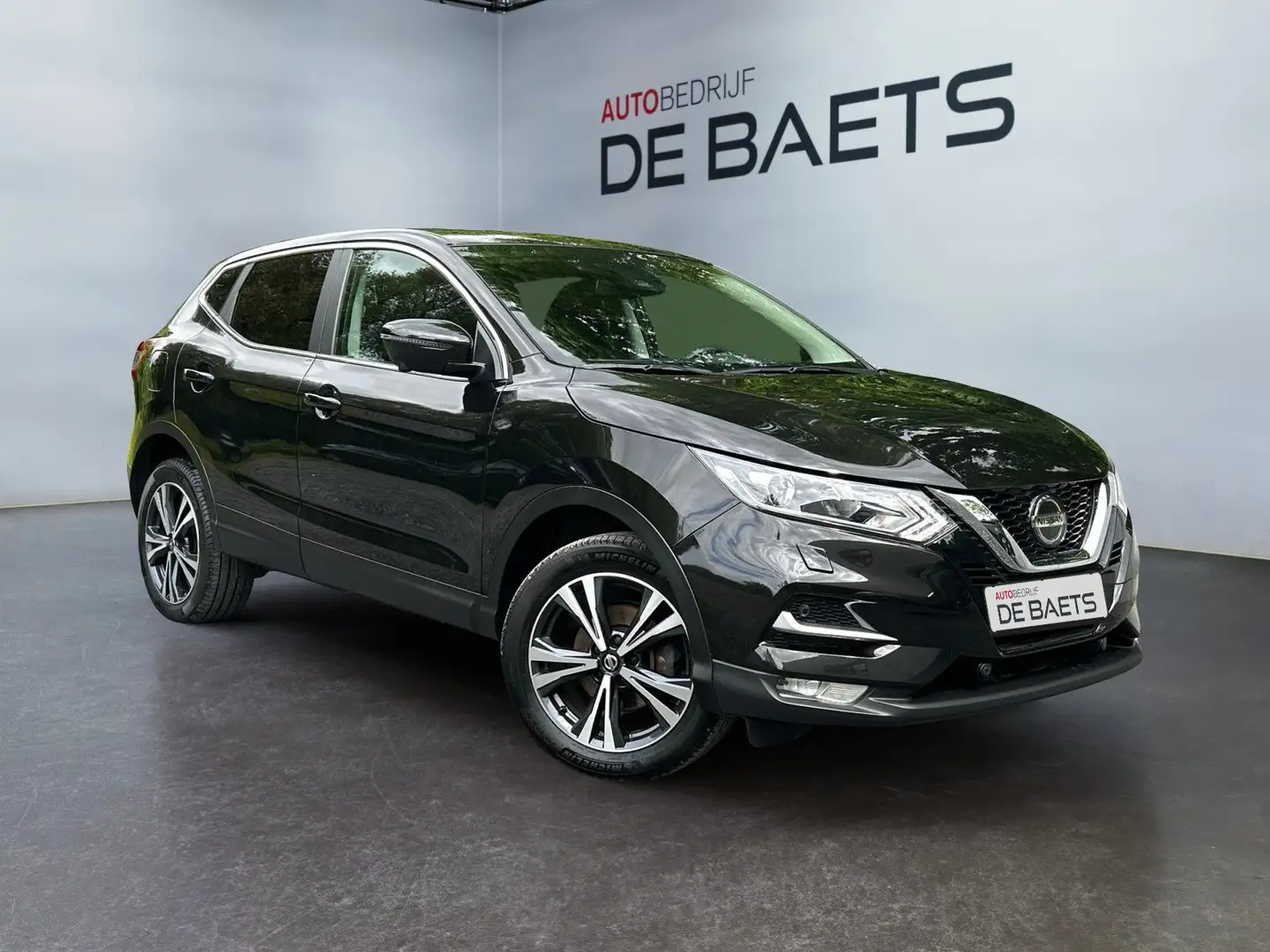 Nissan Qashqai 1.3 DIG-T | N-Connecta | 6MT | GARANTIE Чорний - 1
