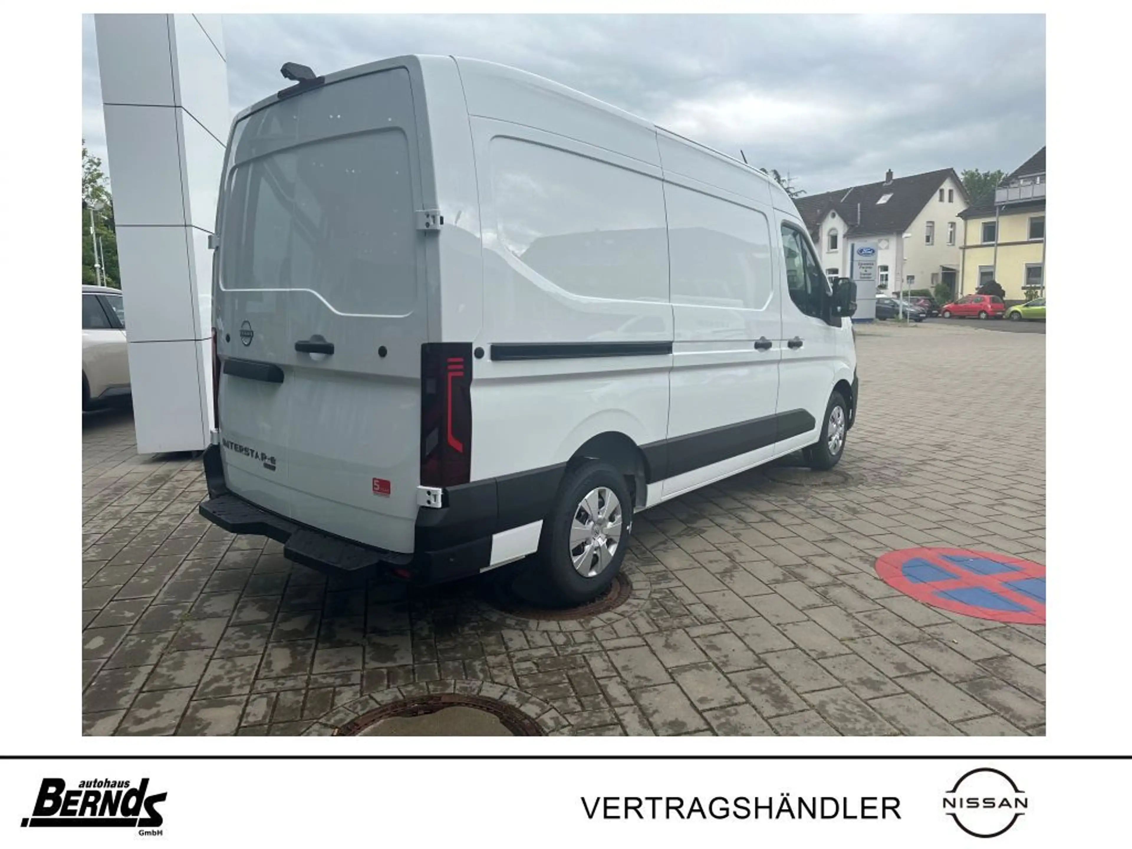 Nissan Interstar e-Interstar L2H2 3,5 87 kWh FWD N-Connecta — photo 4